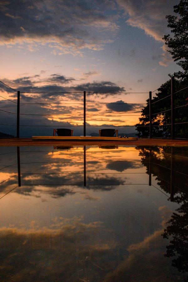 Sunset Palm Lodge ซานกิล ภายนอก รูปภาพ