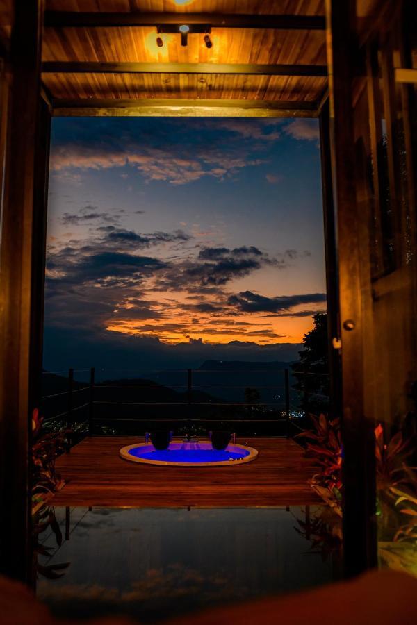 Sunset Palm Lodge ซานกิล ภายนอก รูปภาพ